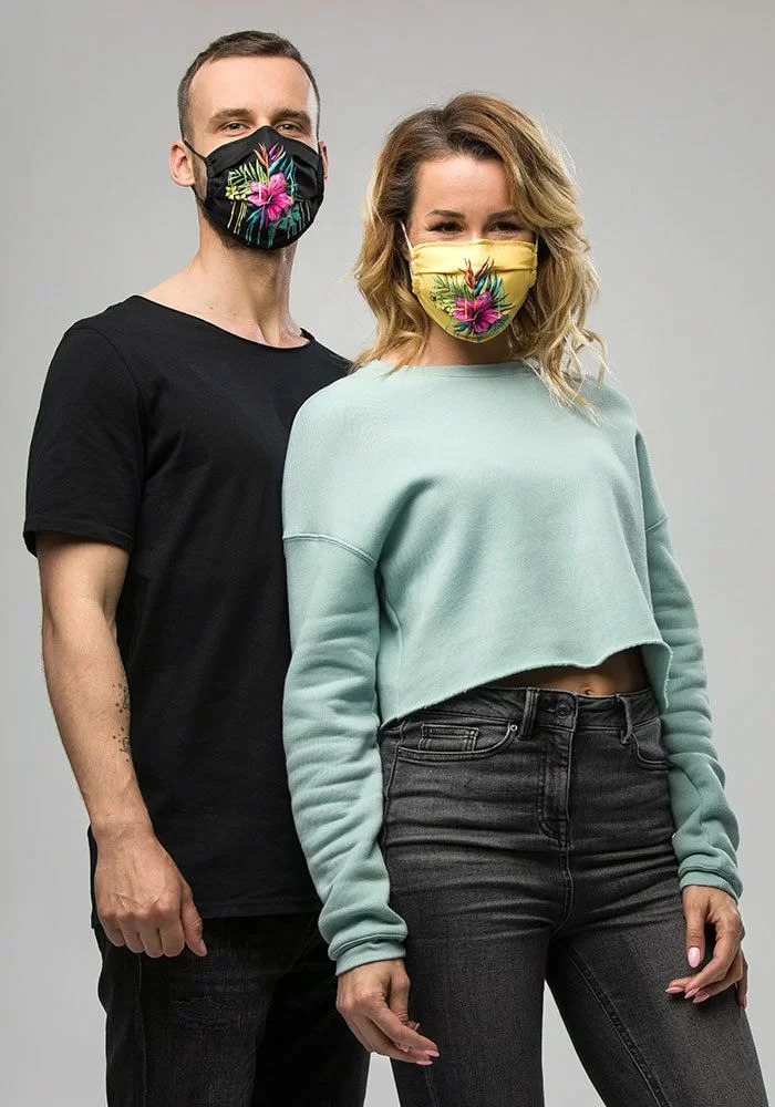 Customize your face mask on jeekls.com!
